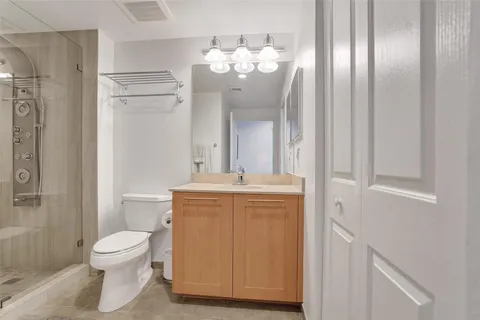 $385,000 | 511 Southeast 5th Avenue, Unit 1415, Fort Lauderdale, FL 33301