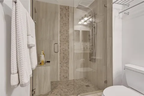 $385,000 | 511 Southeast 5th Avenue, Unit 1415, Fort Lauderdale, FL 33301