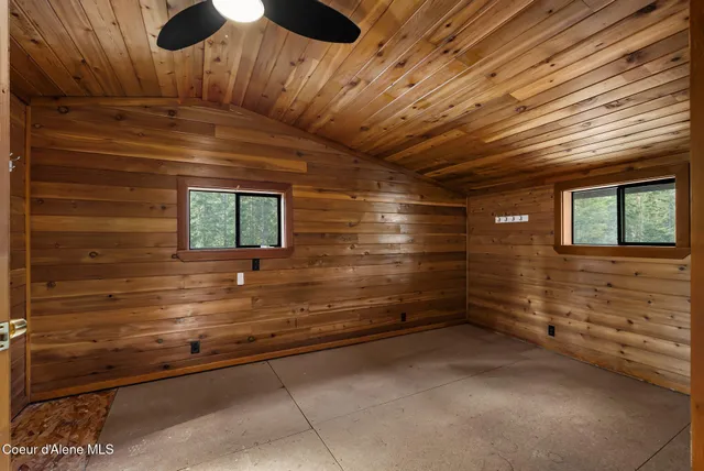 $749,900 | 455 Elk Grove Road, Sandpoint, ID 83864