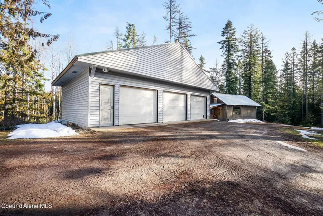 $749,900 | 455 Elk Grove Road, Sandpoint, ID 83864