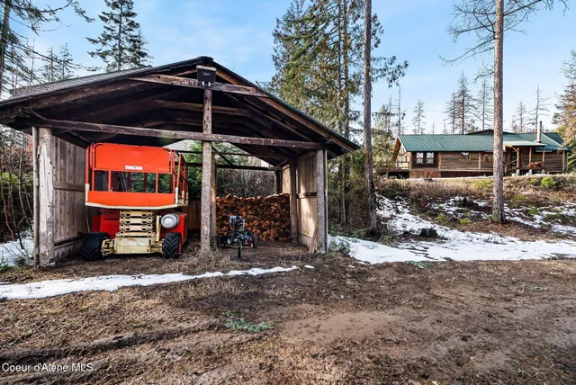 $749,900 | 455 Elk Grove Road, Sandpoint, ID 83864