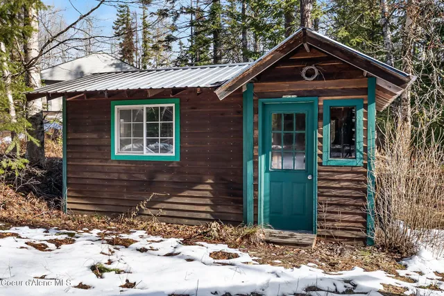 $749,900 | 455 Elk Grove Road, Sandpoint, ID 83864