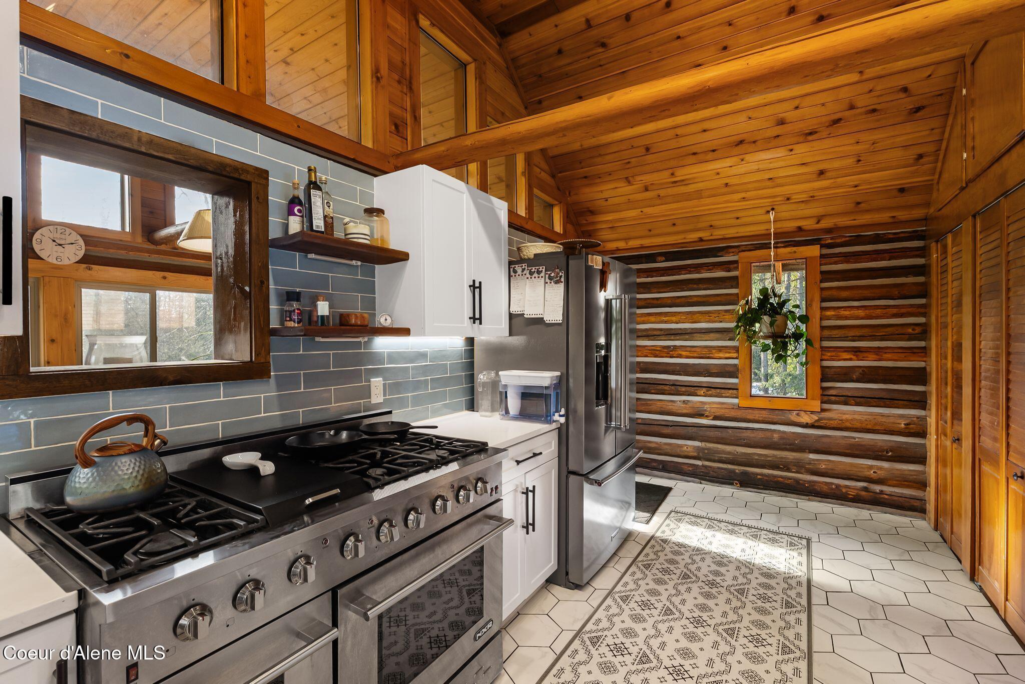 455 Elk Grove Road Sandpoint, ID 83864 - Photo 9 of 61 9