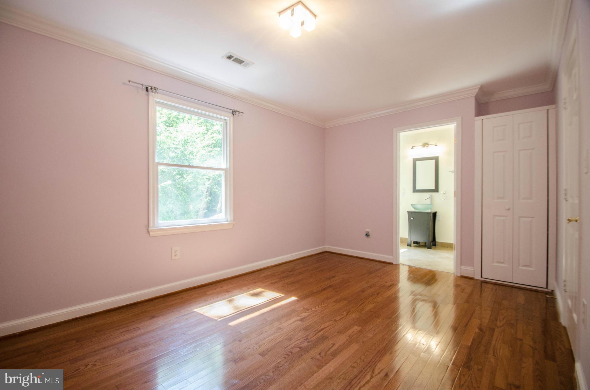 11276 Waples Mill Road Oakton, VA 22124 - Photo 18 of 30 Bedroom
