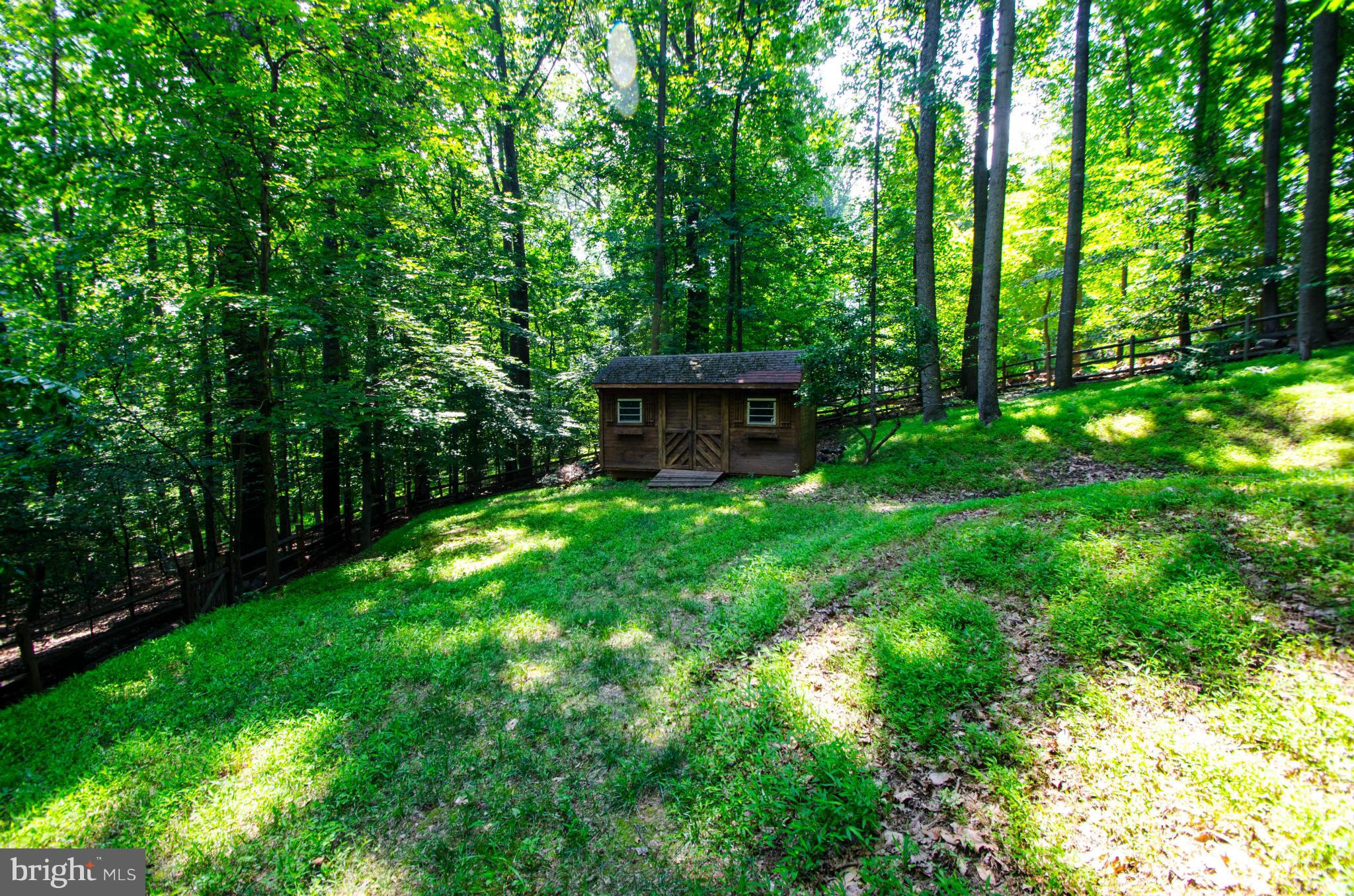 11276 Waples Mill Road Oakton, VA 22124 - Photo 30 of 30 Exterior (Rear)