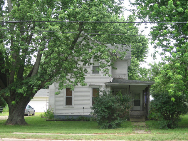 428 Chicago Road Paw Paw, IL 61353 - Photo 1 of 17