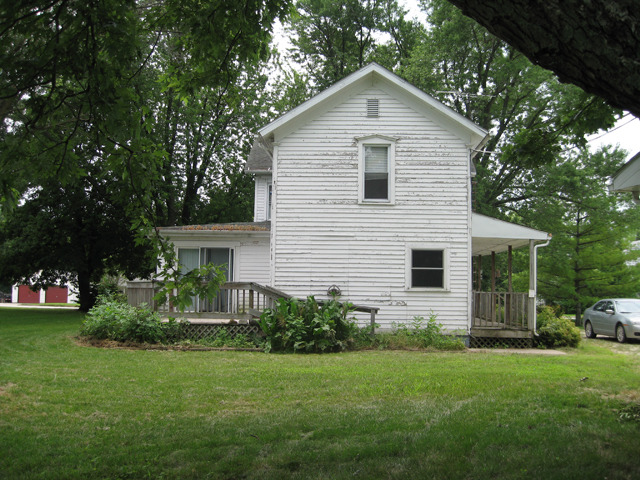 428 Chicago Road Paw Paw, IL 61353 - Photo 15 of 17