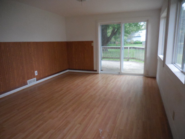 428 Chicago Road Paw Paw, IL 61353 - Photo 3 of 17