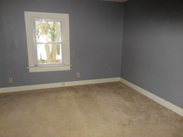 428 Chicago Road Paw Paw, IL 61353 - Photo 10 of 17