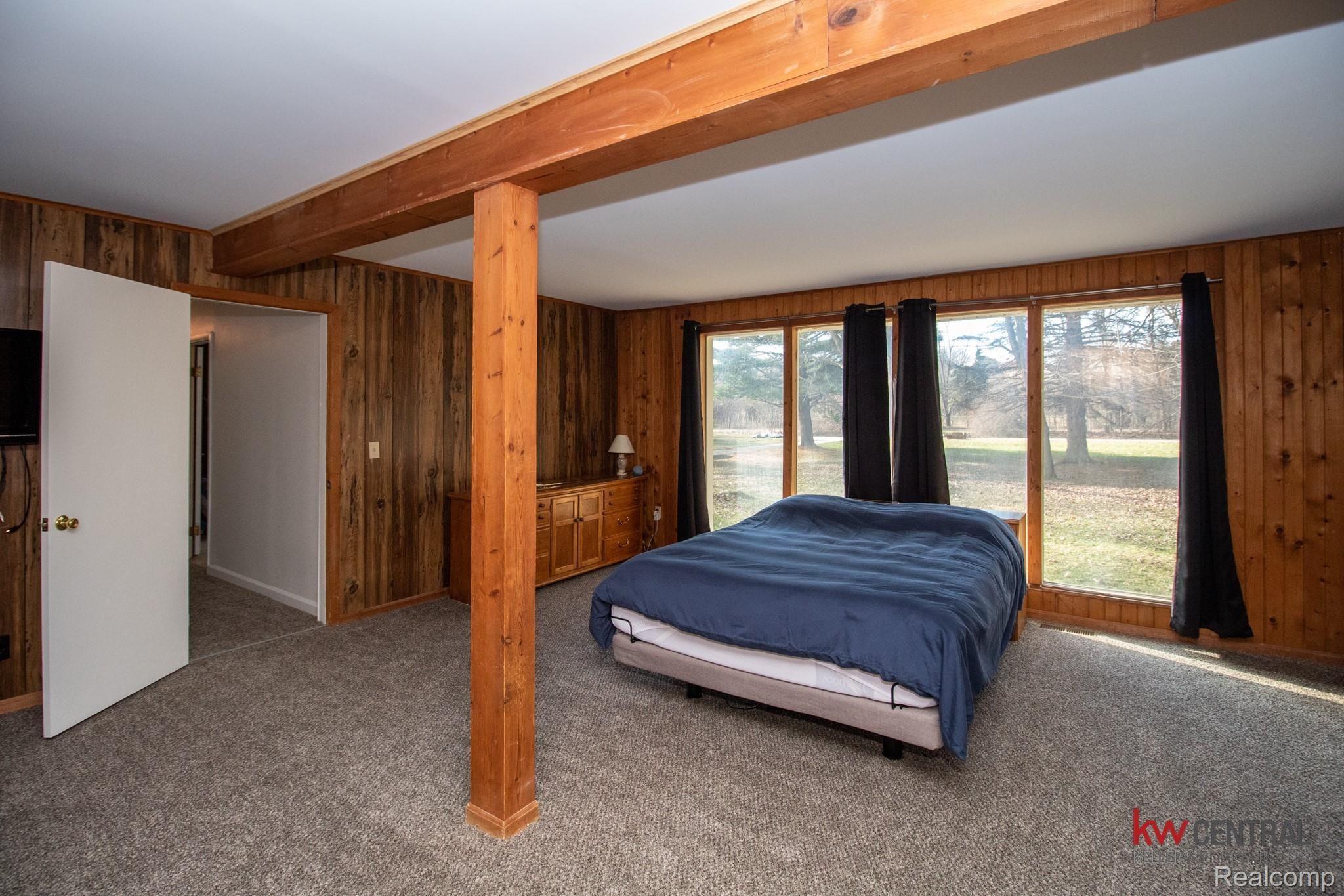 5032 Oakhill Road Clarkston, MI 48348 - Photo 13 of 27 Master Bedroom.jpg