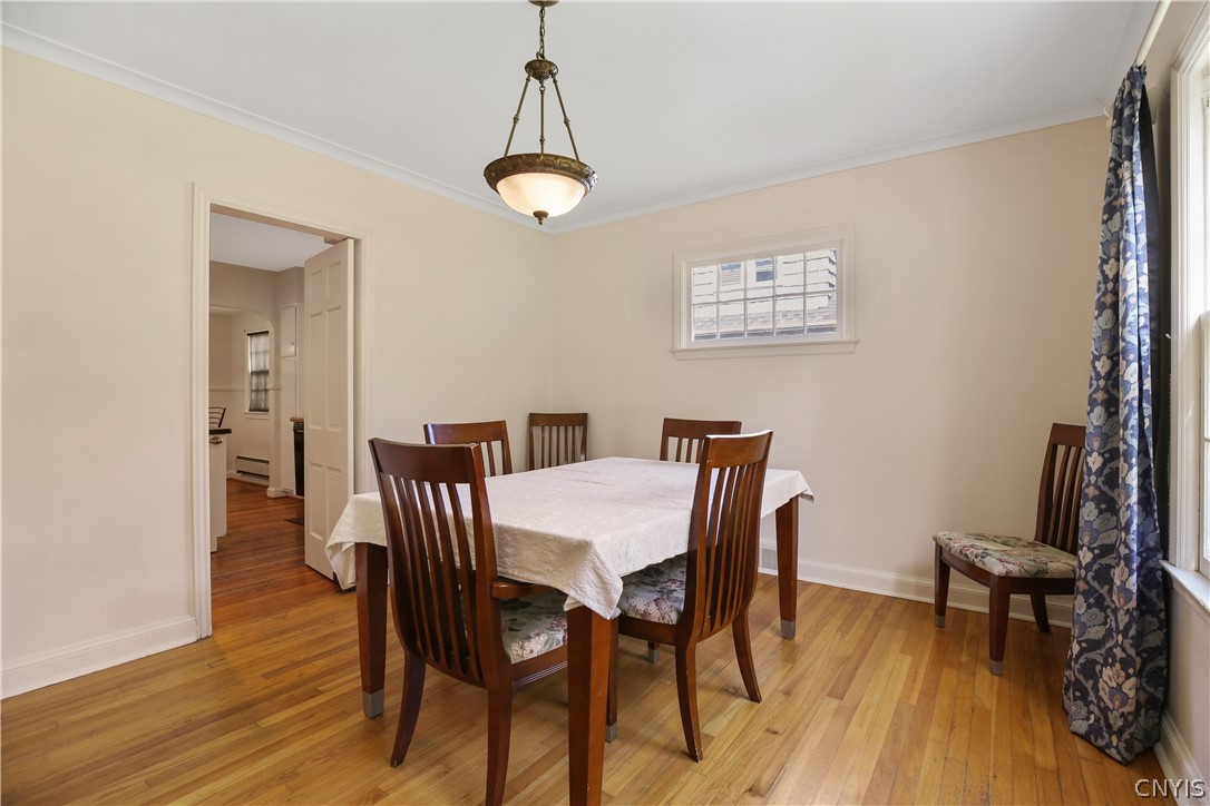 314 Deforest Road Syracuse, NY 13214 - Photo 6 of 40