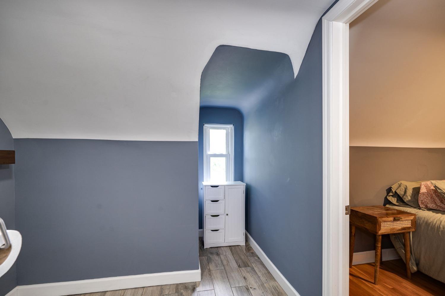 3746 Boomer Road Cincinnati, OH 45247 - Photo 27 of 34