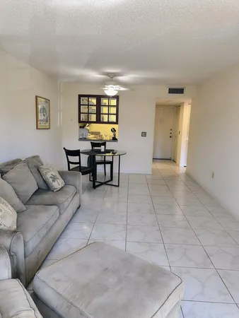 $1,795 | 1516 South Lakeside Drive, Unit 218, Lake Worth Beach, FL 33460