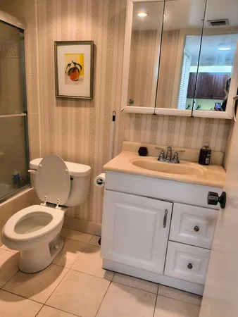 $1,795 | 1516 South Lakeside Drive, Unit 218, Lake Worth Beach, FL 33460