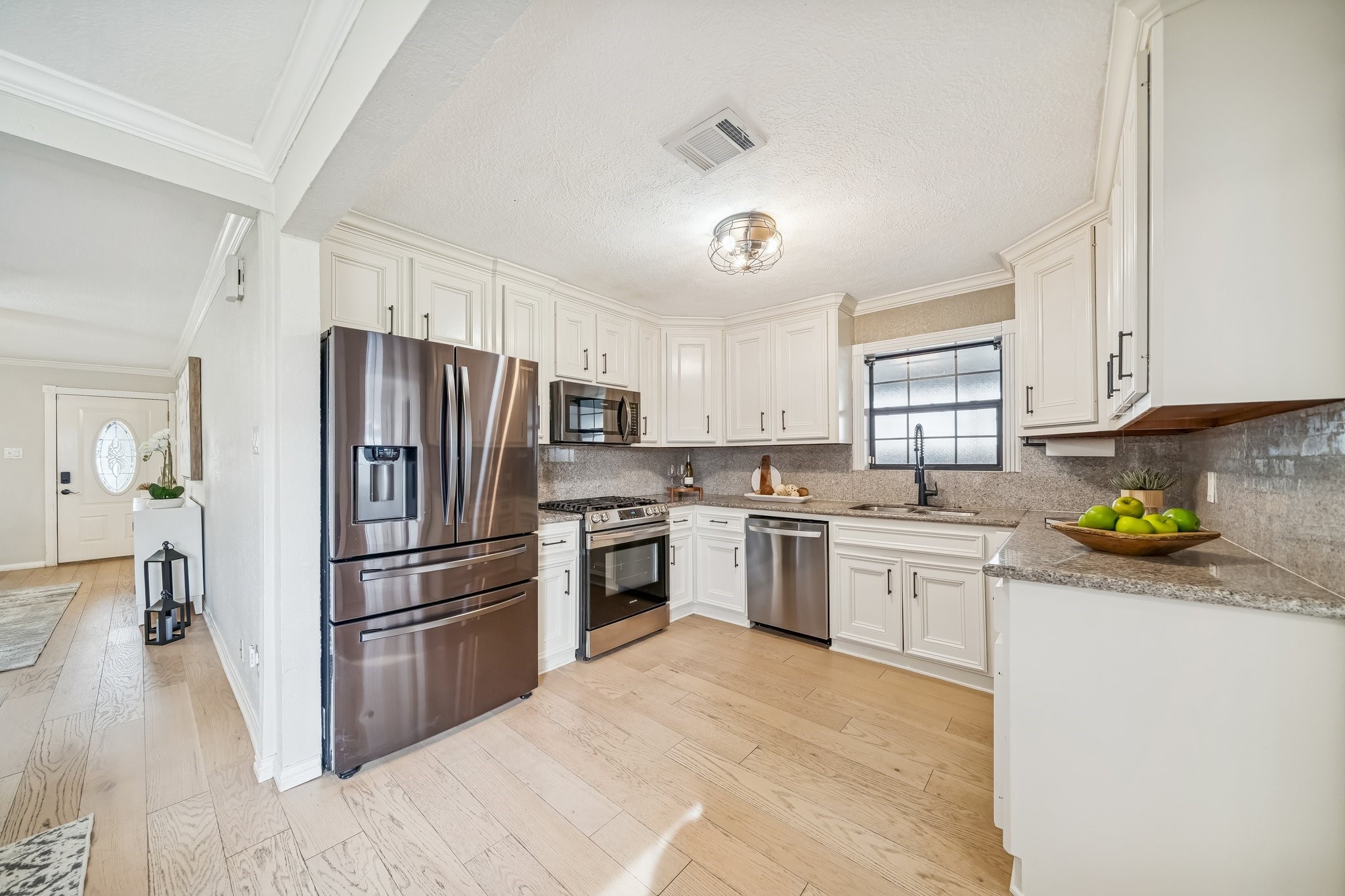 1616 Tabor Street Houston, TX 77009 - Photo 21 of 37