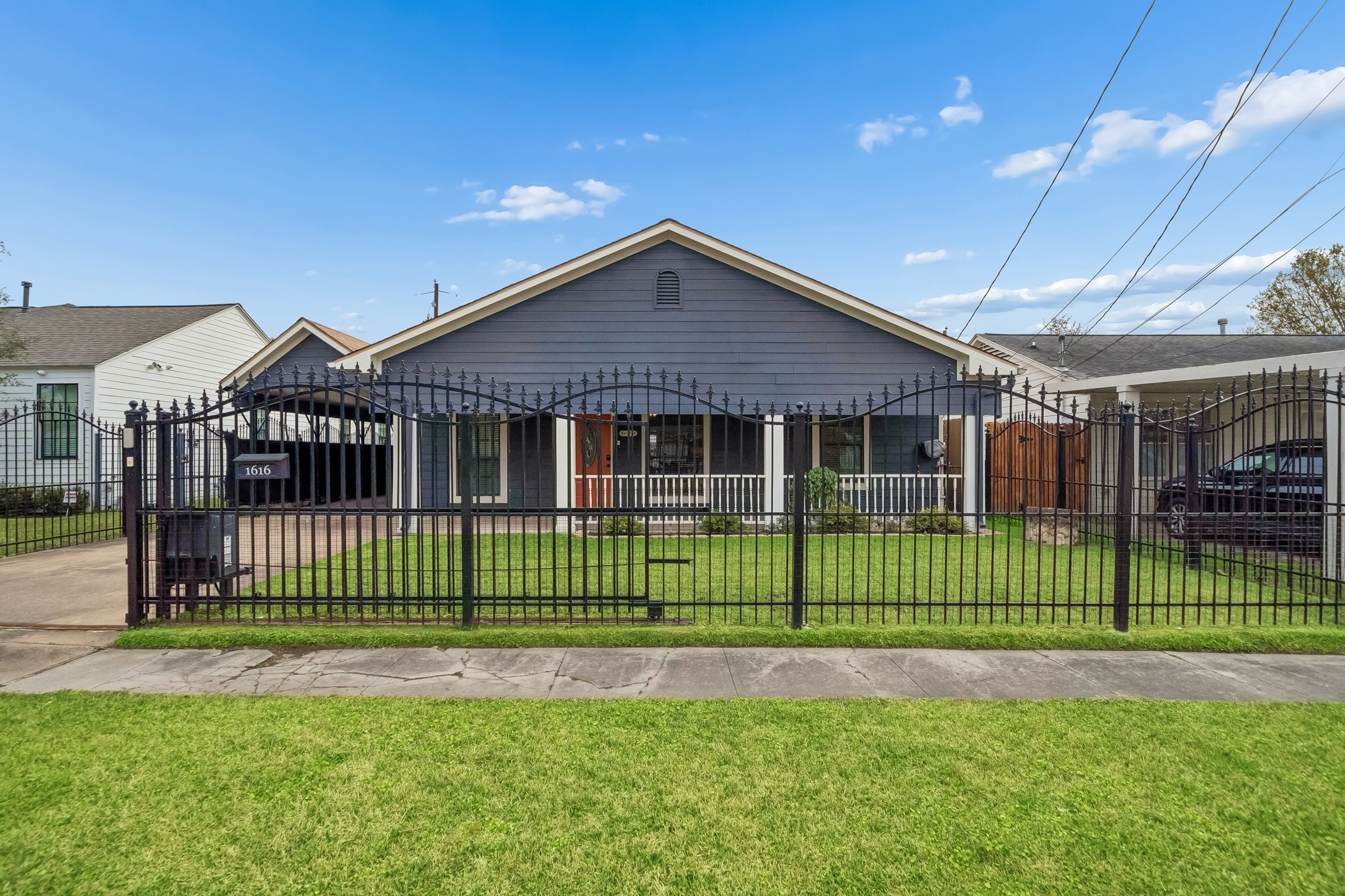 1616 Tabor Street Houston, TX 77009 - Photo 5 of 37