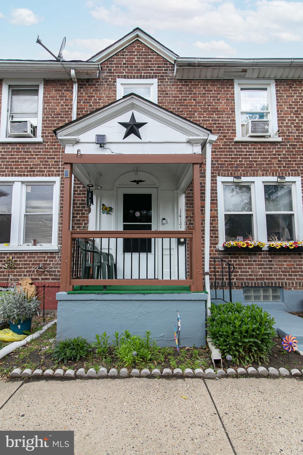 1417 Collings Road Camden, NJ 08104 - Photo 1 of 37