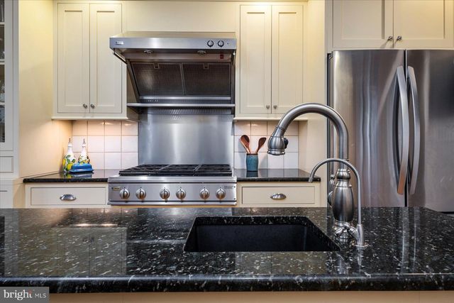 $990,000 | 244 Prince George Street, Annapolis, MD 21401