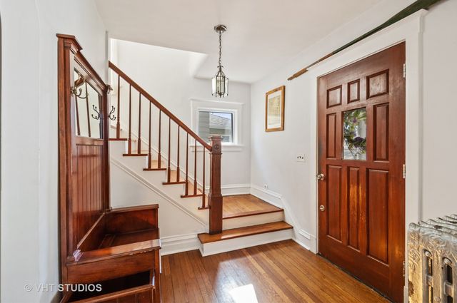 $300,000 | 1813 Lincoln Street, Evanston, IL 60201