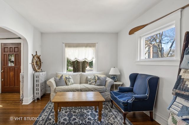 $300,000 | 1813 Lincoln Street, Evanston, IL 60201