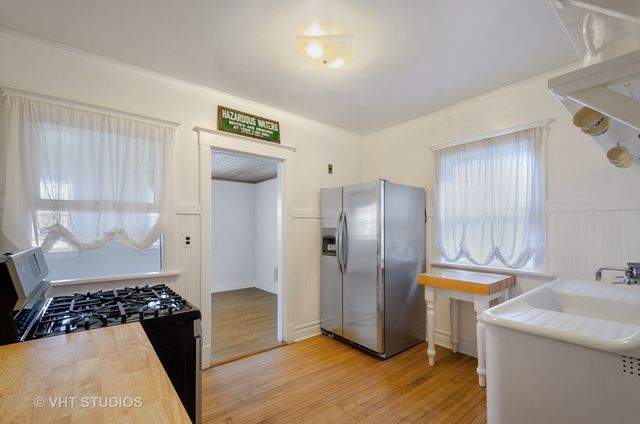 $300,000 | 1813 Lincoln Street, Evanston, IL 60201