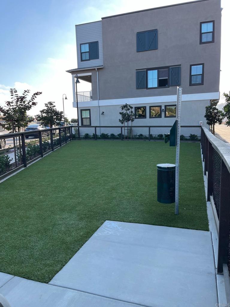 2541 Delphinium Lane Carlsbad, CA 92008 - Photo 7 of 9