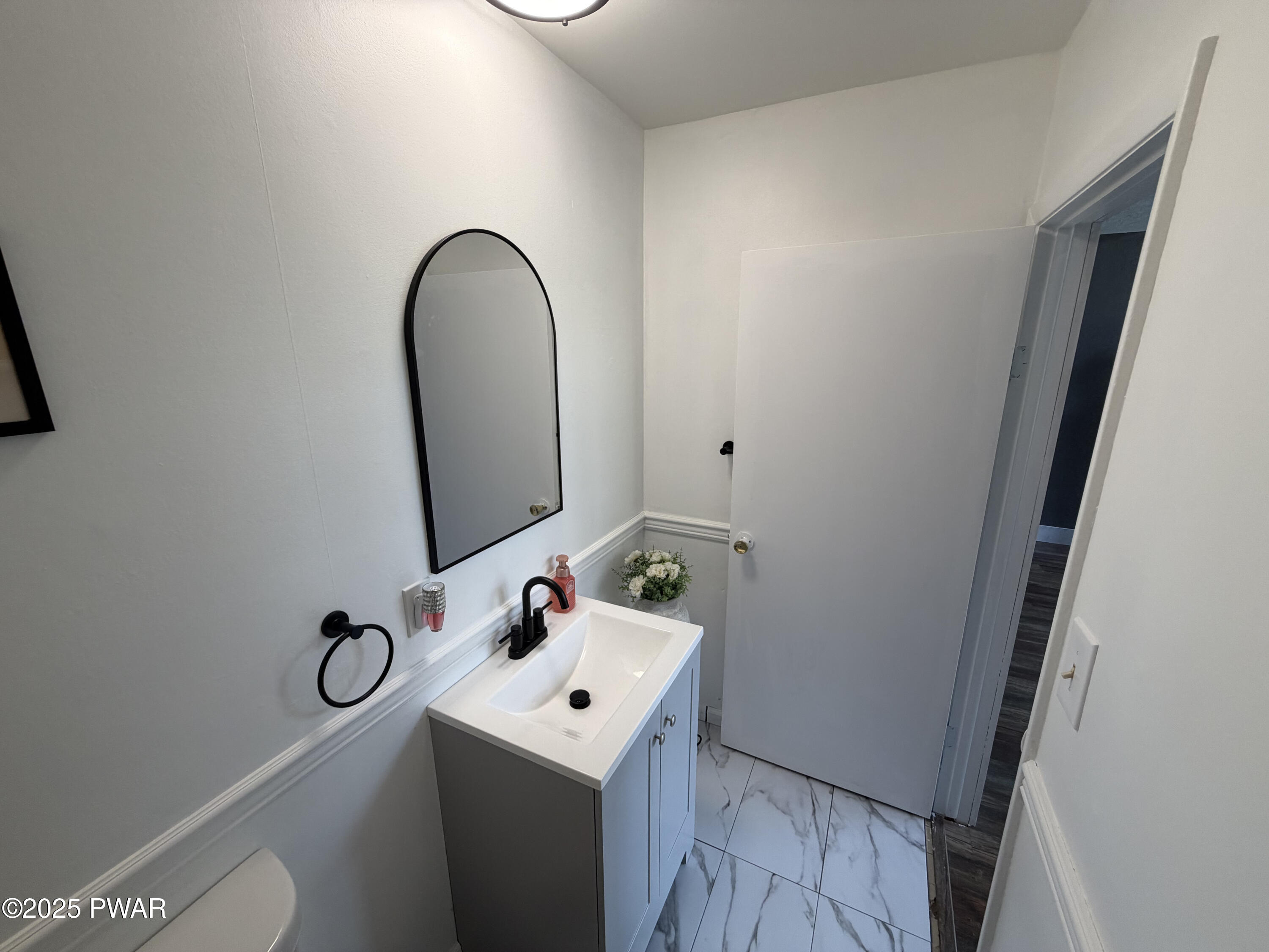 25 Intervale Road Honesdale, PA 18431 - Photo 21 of 44 Bathroom 3 / half bath