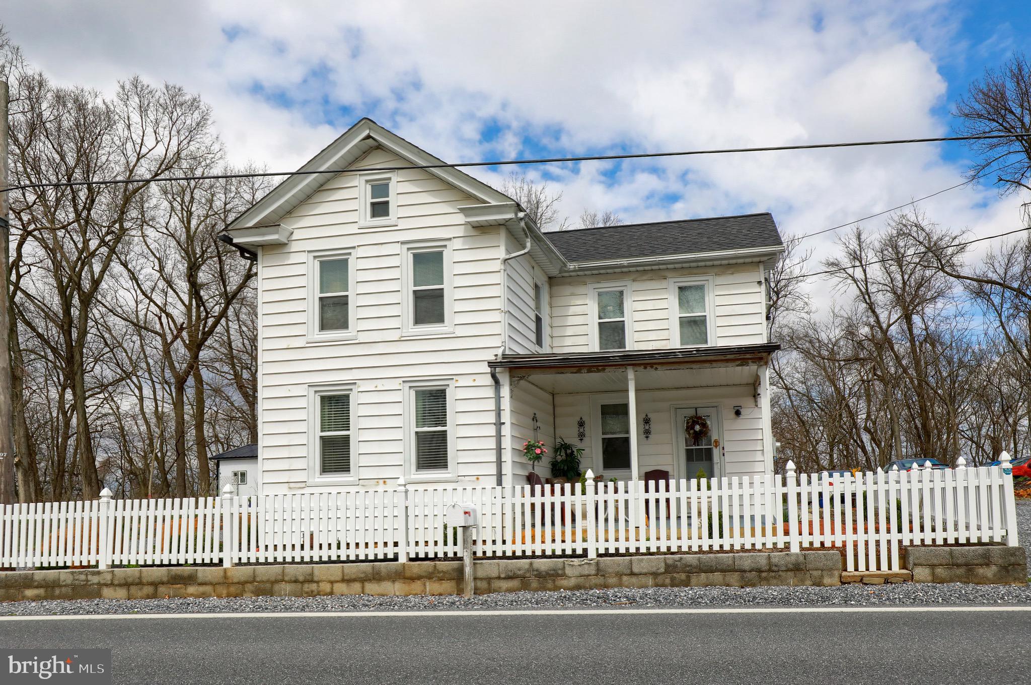 3055 Turnpike Road Elizabethtown, PA 17022 - Photo 4 of 40 Gallery Image 4