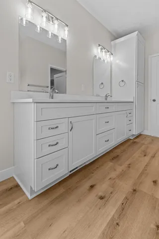 $660,000 | 5611 N Vista, Unit 5611, Janesville, WI 53548