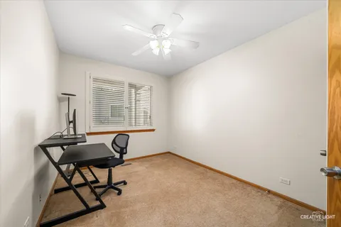 $265,000 | 205 Hidden Pond Circle, Aurora, IL 60504