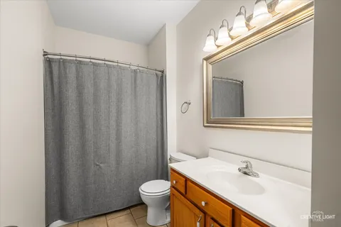 $265,000 | 205 Hidden Pond Circle, Aurora, IL 60504