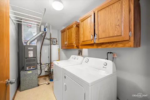 $265,000 | 205 Hidden Pond Circle, Aurora, IL 60504