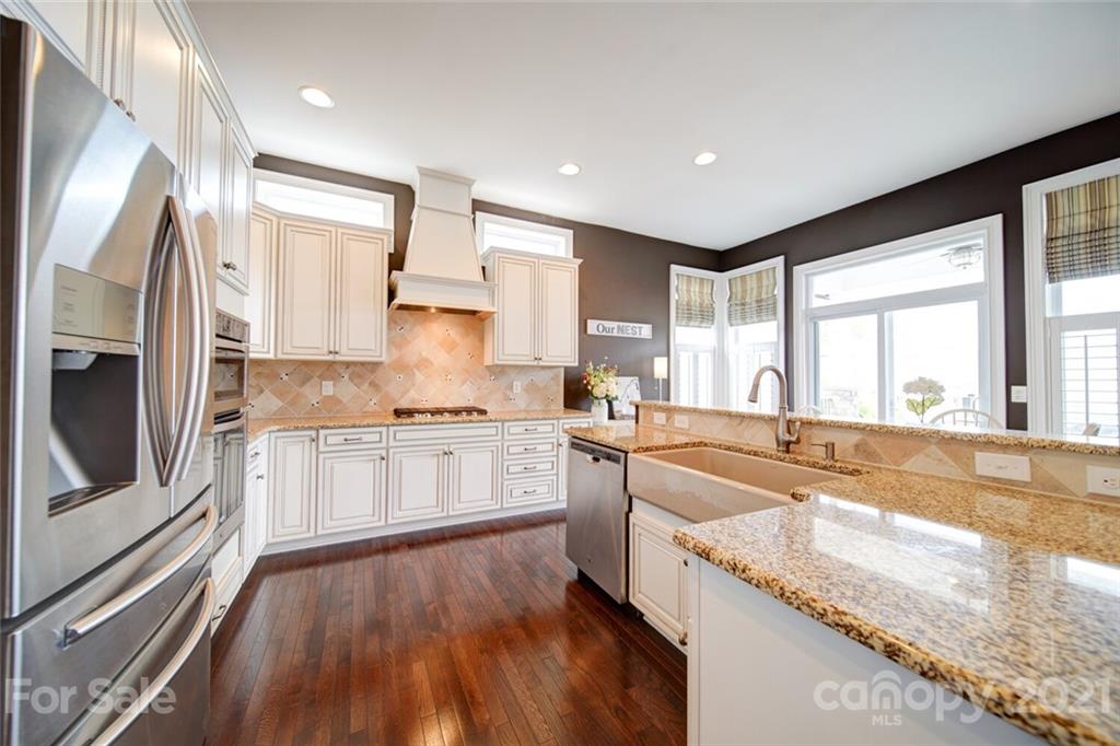 15624 Lake Ridge Road Charlotte, NC 28278 - Photo 19 of 48 Gallery Image 19
