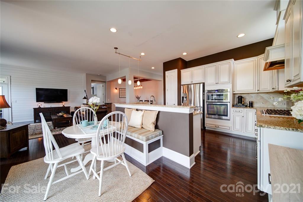 15624 Lake Ridge Road Charlotte, NC 28278 - Photo 24 of 48 Gallery Image 24