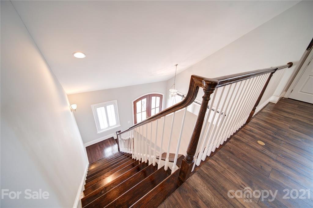 15624 Lake Ridge Road Charlotte, NC 28278 - Photo 33 of 48 Gallery Image 33