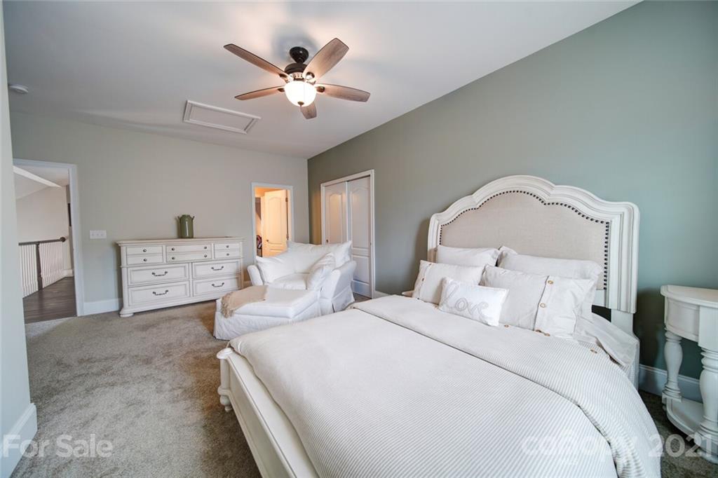 15624 Lake Ridge Road Charlotte, NC 28278 - Photo 37 of 48 Gallery Image 37