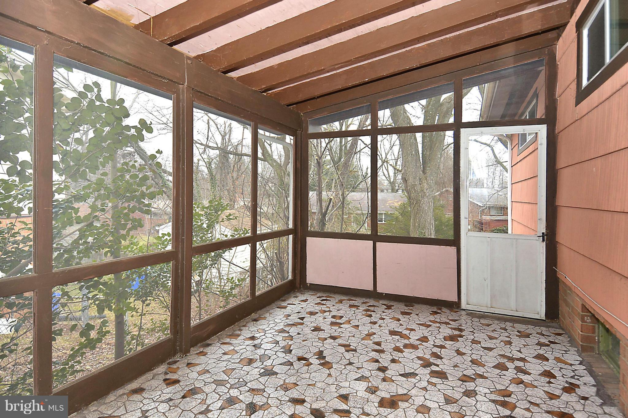 908 North Belgrade Road Silver Spring, MD 20902 - Photo 12 of 30 Covered Patio
