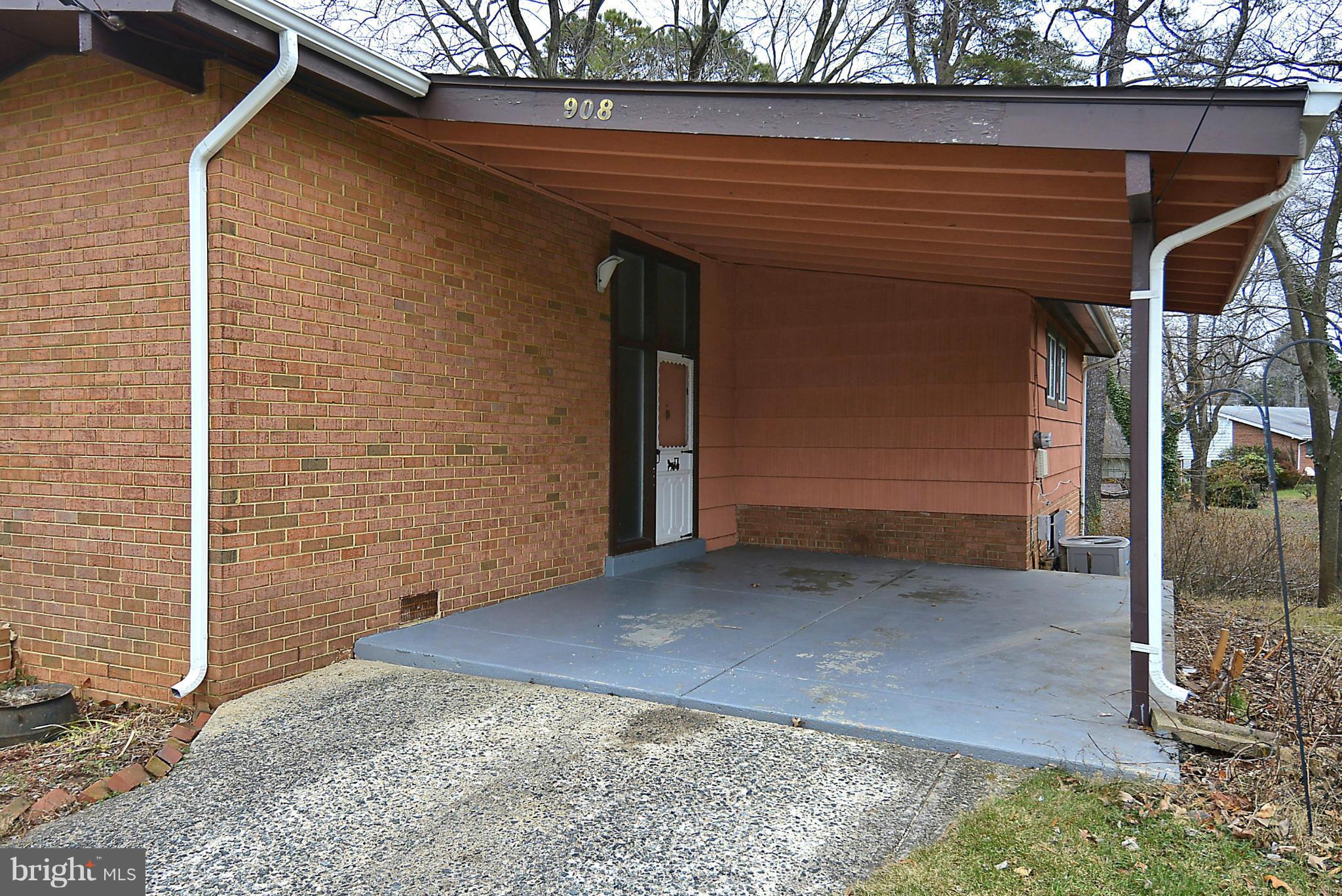 908 North Belgrade Road Silver Spring, MD 20902 - Photo 3 of 30 Carport