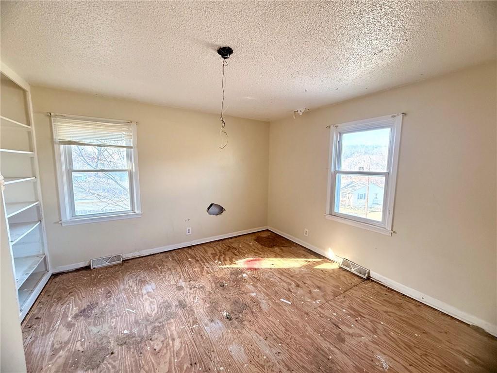 3112 Hampton Road St. Joseph, MO 64505 - Photo 7 of 16