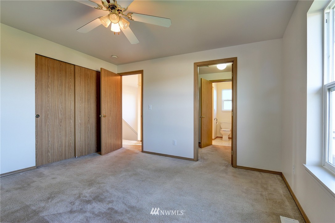 1828 Curt Rudolph Road Northeast Poulsbo, WA 98370 - Photo 8 of 15 Gallery Image 8