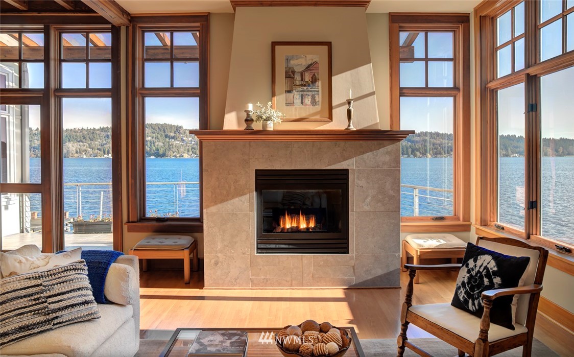 11940 Riviera Place Northeast Seattle, WA 98125 - Photo 6 of 25 Gallery Image 6