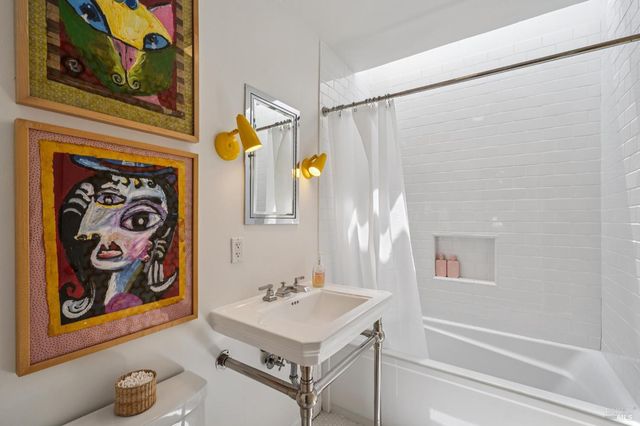 $2,995,000 | 22 Venus Court, Tiburon, CA 94920