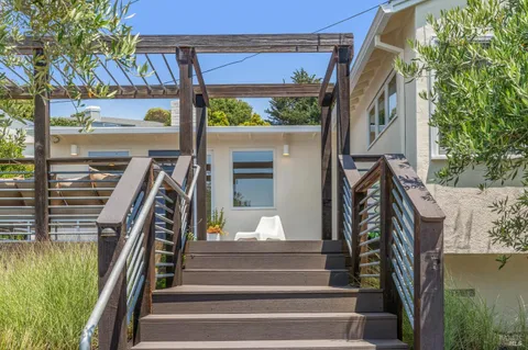 $2,995,000 | 22 Venus Court, Tiburon, CA 94920