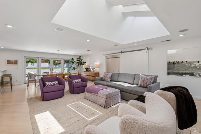 $2,995,000 | 22 Venus Court, Tiburon, CA 94920