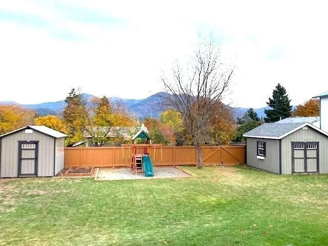 $360,000 | 902 North West Street, Chewelah, WA 99109