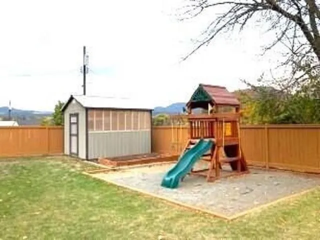 $360,000 | 902 North West Street, Chewelah, WA 99109