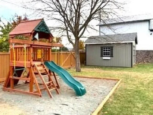 $360,000 | 902 North West Street, Chewelah, WA 99109