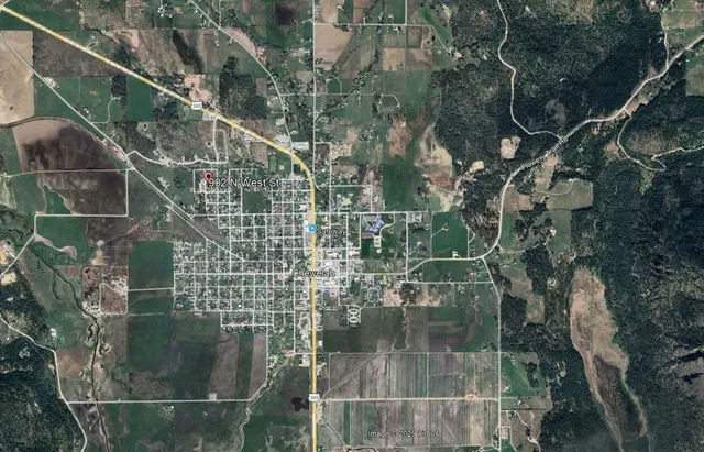 $360,000 | 902 North West Street, Chewelah, WA 99109