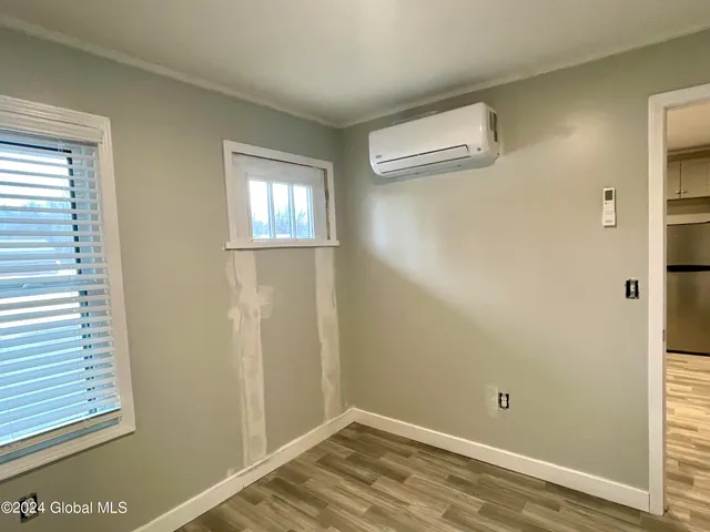 $1,300 | 2648 Highway 9, Unit 3, Malta, NY 12020