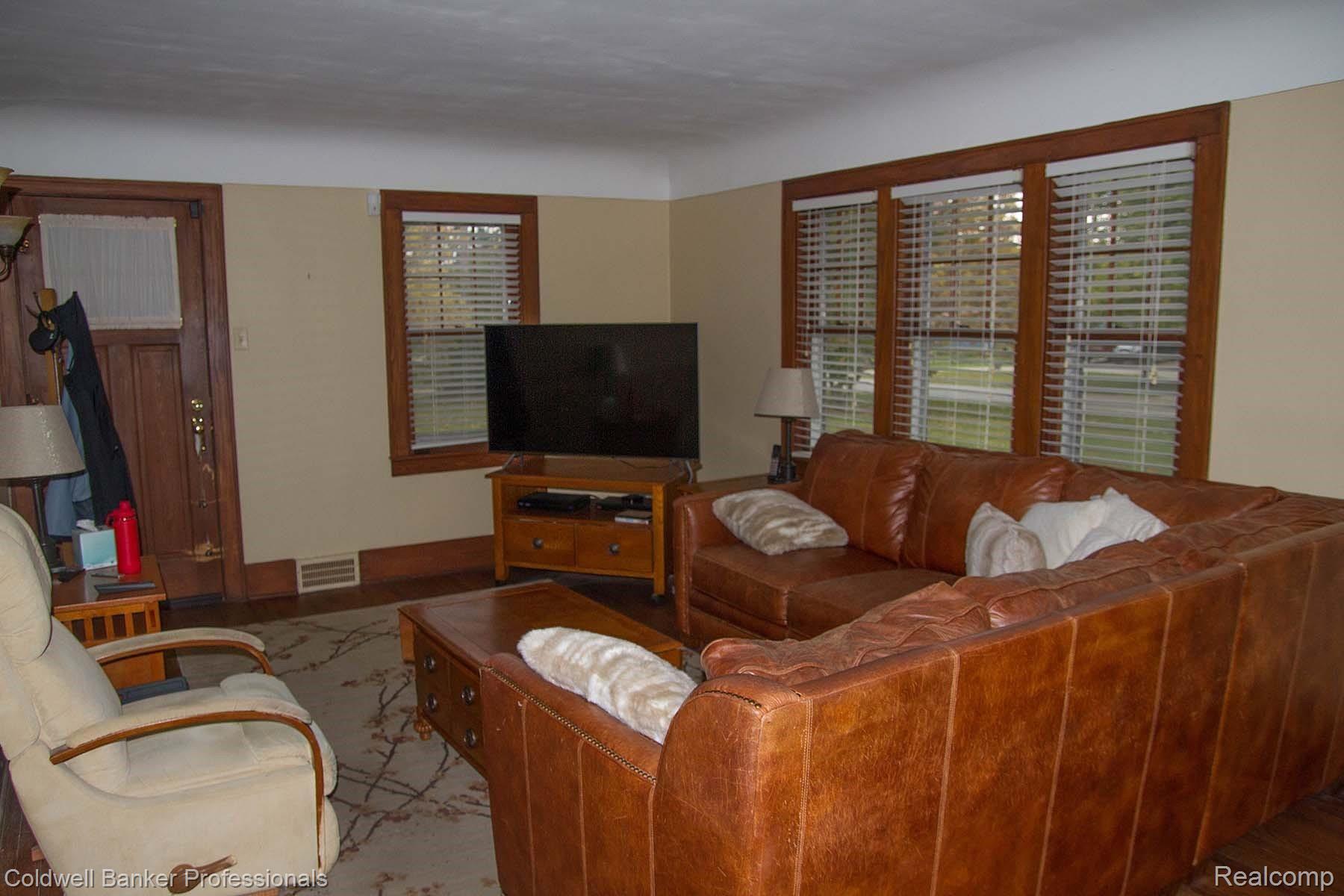 6421 East Pierson Road Flint, MI 48506 - Photo 31 of 59 Pierson (31).jpg